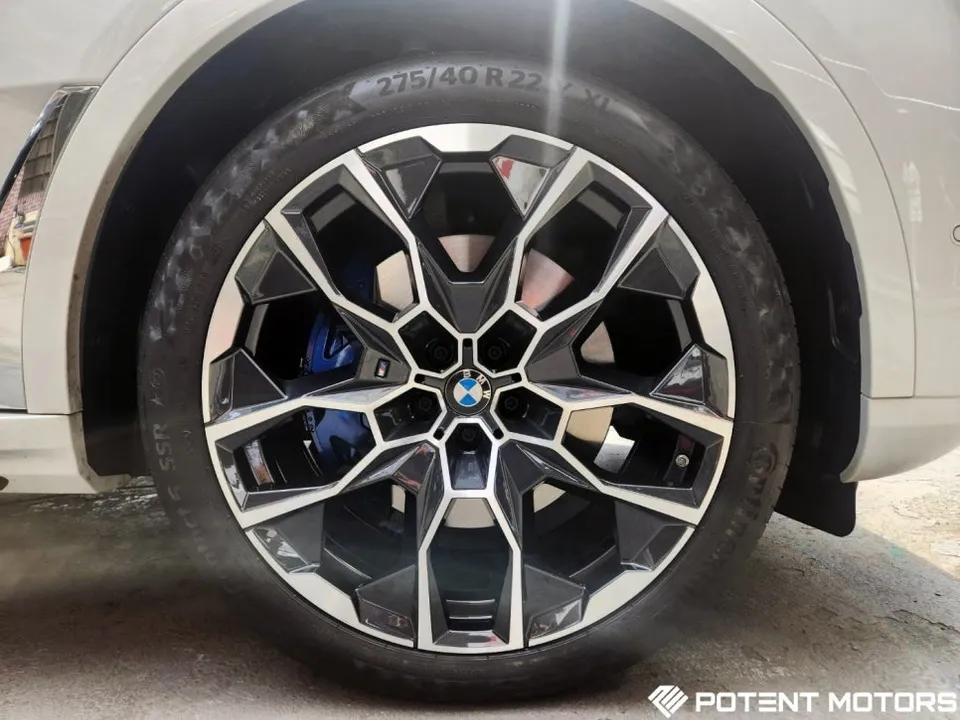 BMW X7のホイールリペア・塗装事例 施工写真 4-2