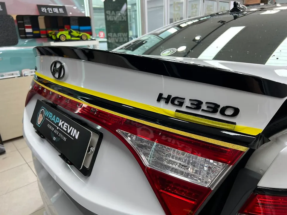 Hyundai Grandeur HGのカーラッピング事例|費用目安・仕上がり 施工写真 1-2