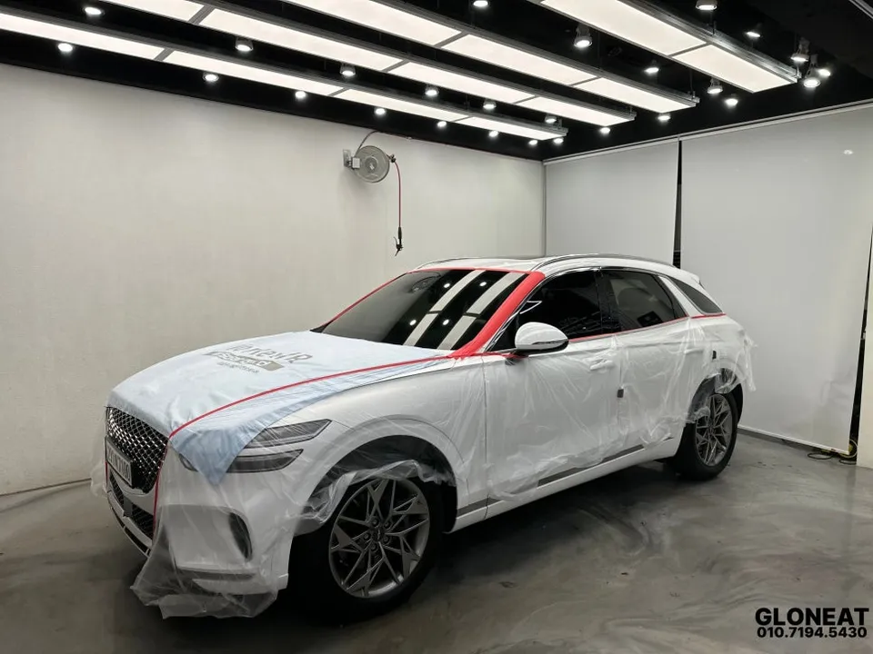 Genesis GV70のカーフィルム施工事例 施工写真 1-2