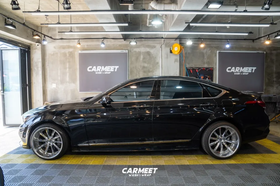 Genesis G80 Sportのカーラッピング事例|費用目安・仕上がり 施工写真 1-1