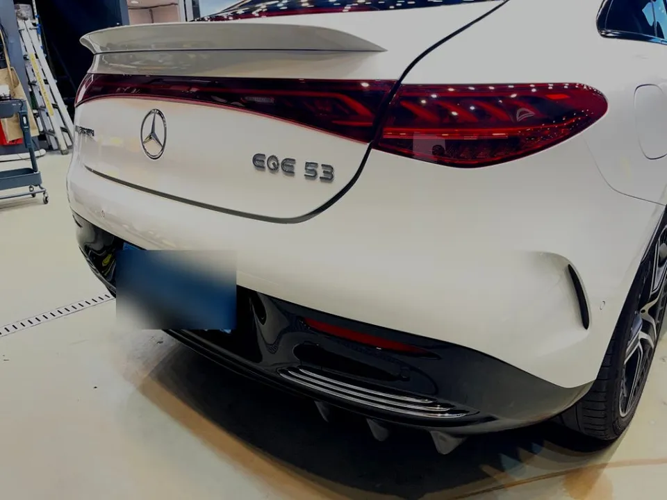 Mercedes-Benz EQE PPF施工事例｜韓国での実例 施工写真 1-2