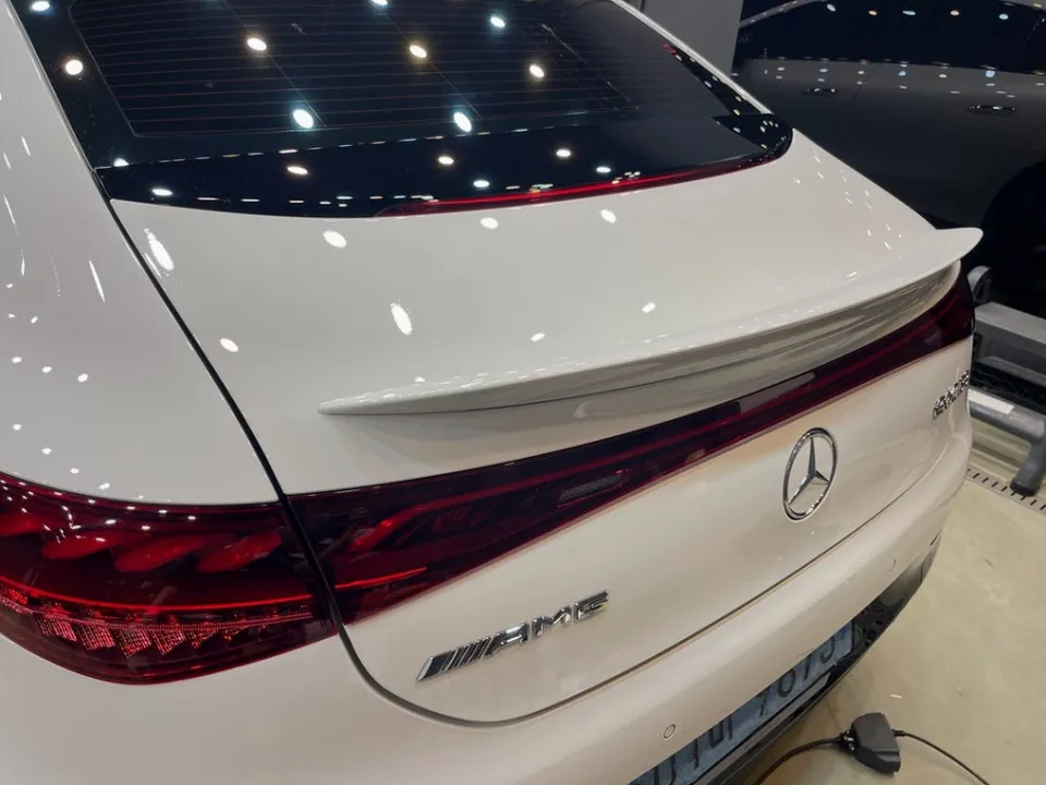 Mercedes-Benz EQE PPF施工事例｜韓国での実例 施工写真 4-2