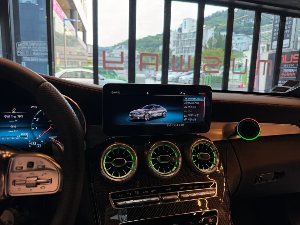 Mercedes-Benz C-Class dashcam navi - Mercedes-Benz C-Class Navigation & Dashcam Review — Seamless Upgr photo 3