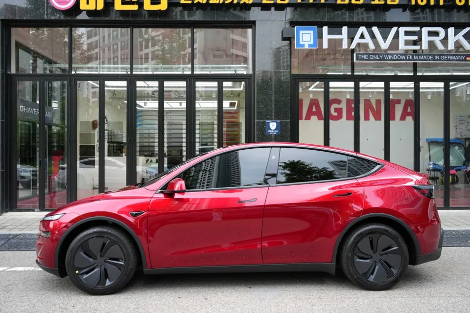 Tesla Model Y カーフィルム施工事例｜費用目安・仕上がり 施工写真 5