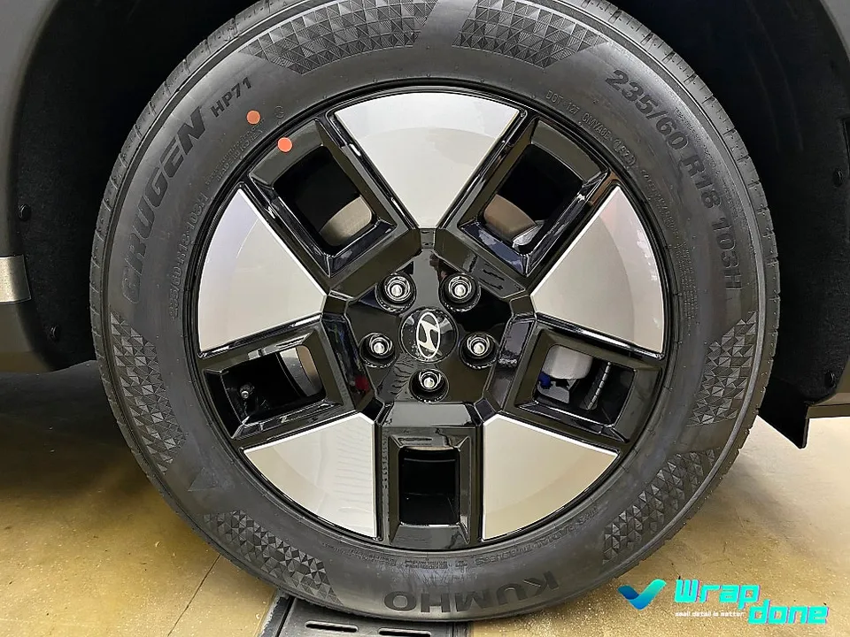 Hyundai Santa Fe MX5のカーラッピング事例 施工写真 6