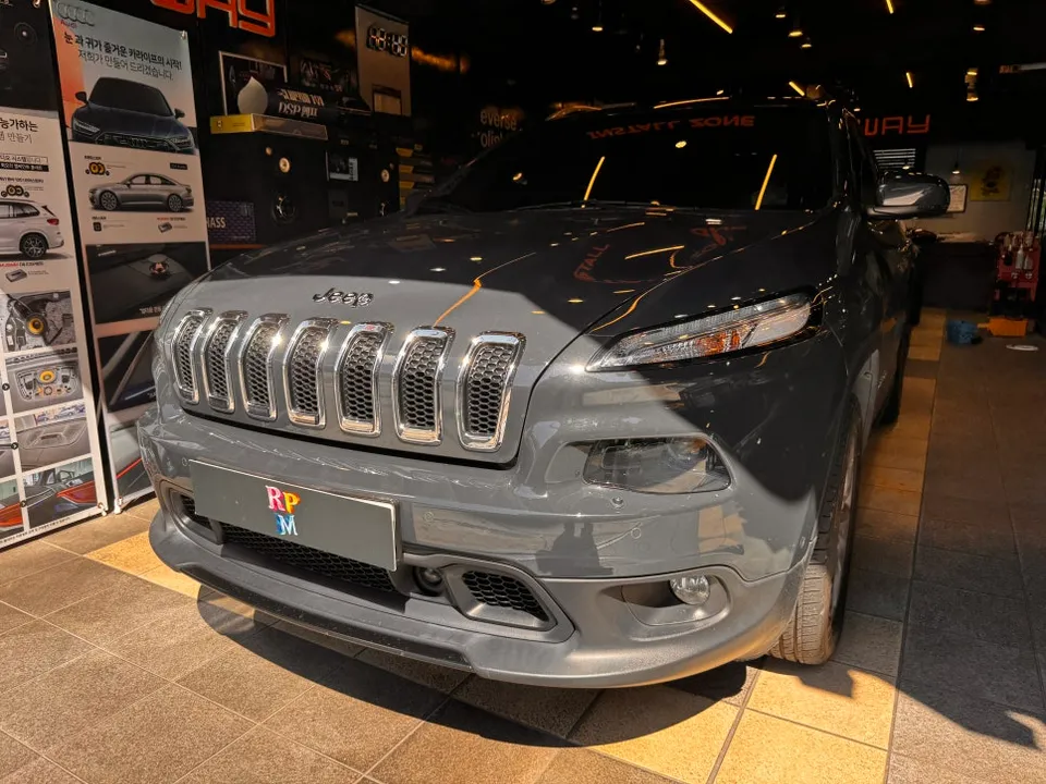 Jeep Cherokee Android Head Unit Review — Enhanced Smart Driving