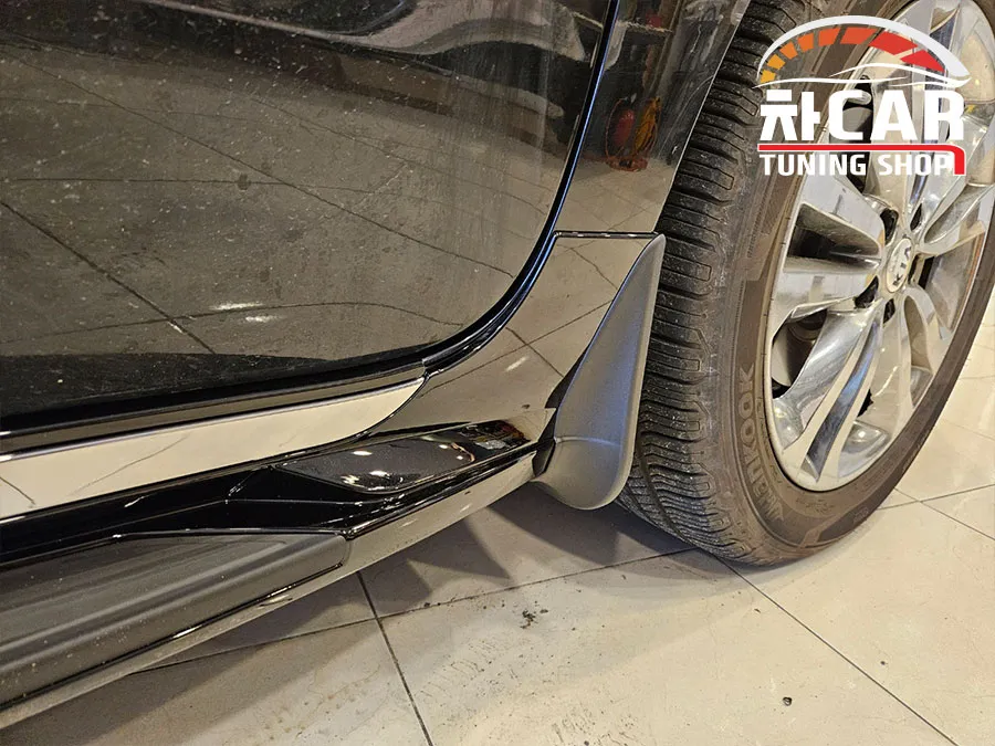 Kia Carnival YP body kit - Kia Carnival YP Side Steps Review — Enhanced Safety & Style photo 4