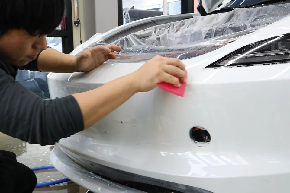 Tesla Model 3のPPF施工事例｜費用目安と仕上がり 施工写真 2-3