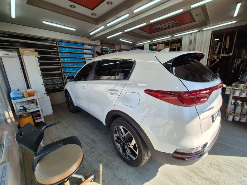 Kia Sportageのカーフィルム施工事例|費用目安・仕上がり 施工写真 2-1