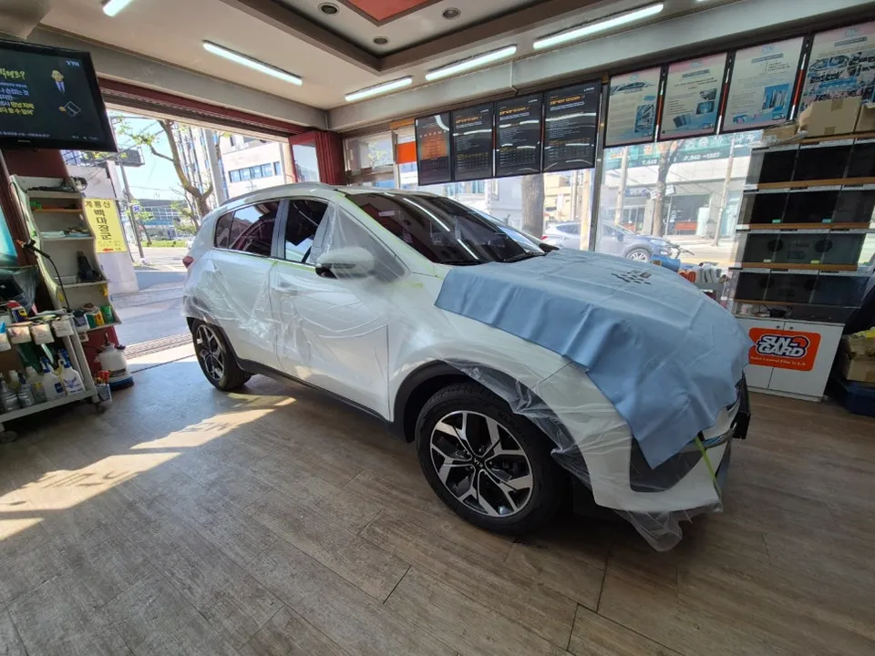 Kia Sportageのカーフィルム施工事例|費用目安・仕上がり 施工写真 3-2
