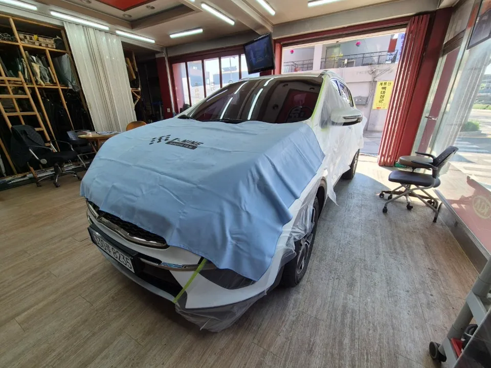 Kia Sportageのカーフィルム施工事例|費用目安・仕上がり 施工写真 1-3