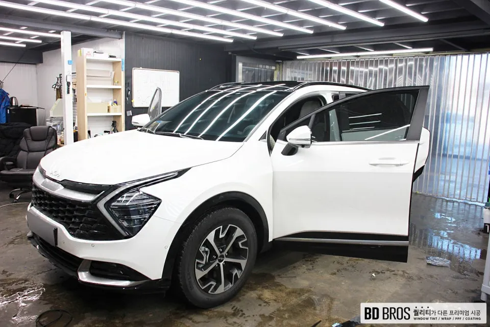 Kia Sportage NQ5のカーフィルム施工事例｜費用目安・仕上がり 施工写真 4-1