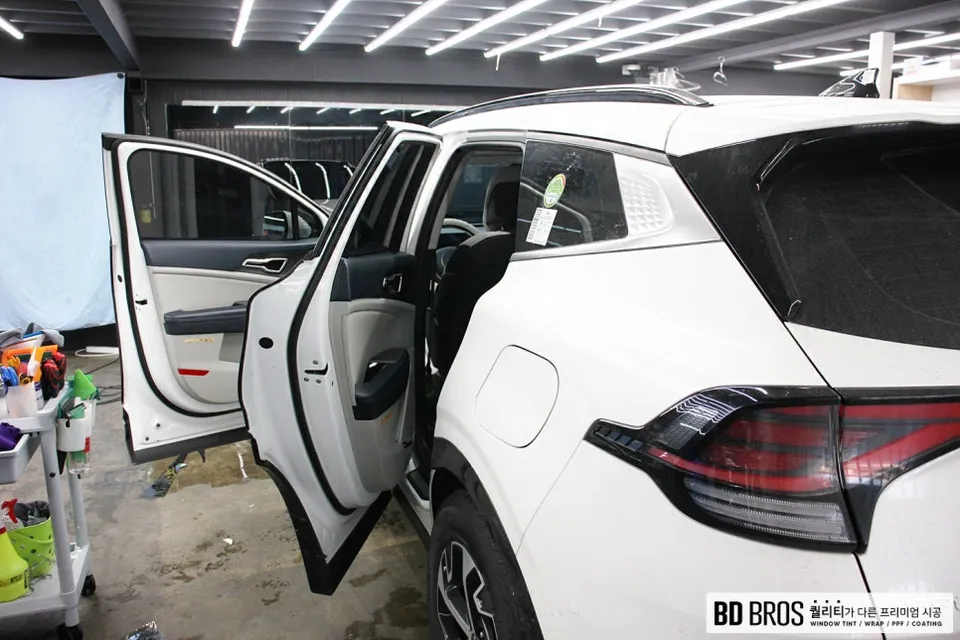 Kia Sportage NQ5のカーフィルム施工事例｜費用目安・仕上がり 施工写真 4-2
