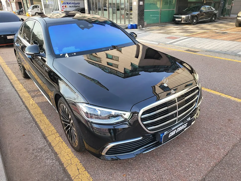 メルセデス・ベンツ Sクラス W223 カーラッピング事例 施工写真 2-1