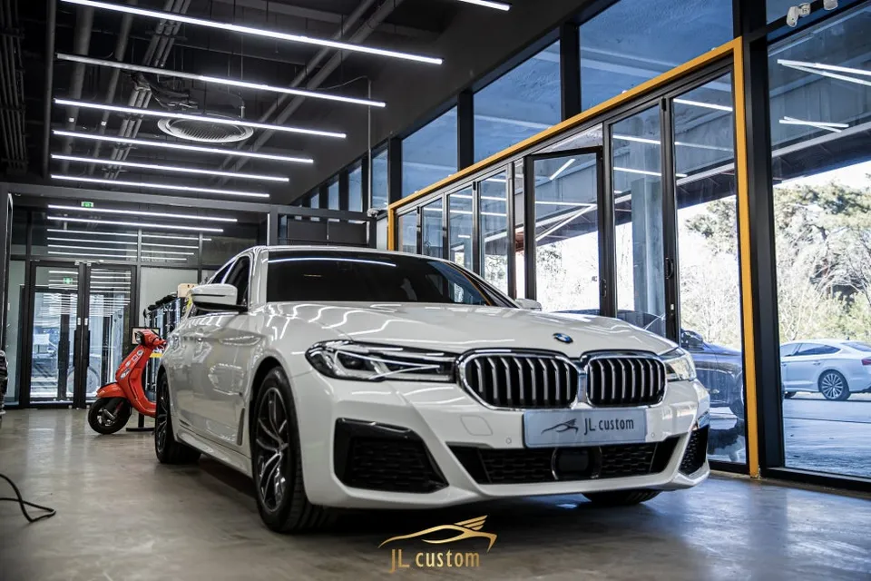 BMW 5 Series Ambient Lighting Upgrade Review