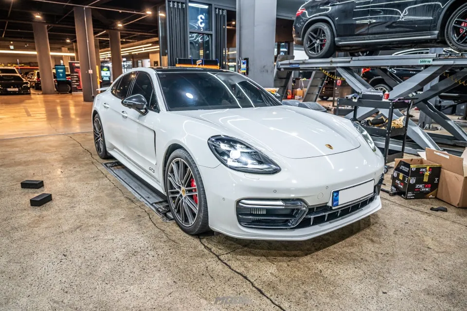 Porsche Panamera GTS exhaust upgrade installation result