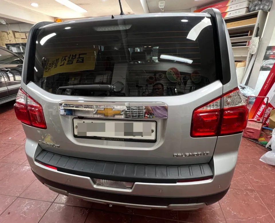 Chevrolet OrlandoのAndroid Auto・CarPlay取付事例 施工写真 3-1