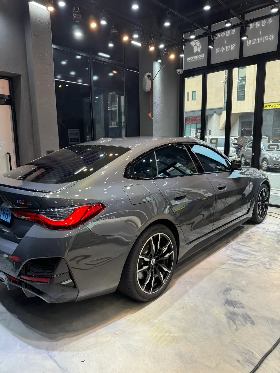BMW M5のガラスコーティング事例｜韓国での施工価格目安 施工写真 1-2