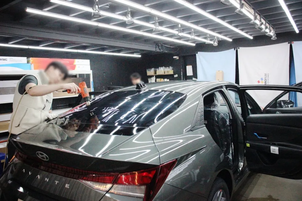 Hyundai Sonataのカーフィルム施工事例|費用目安・仕上がり 施工写真 1-3