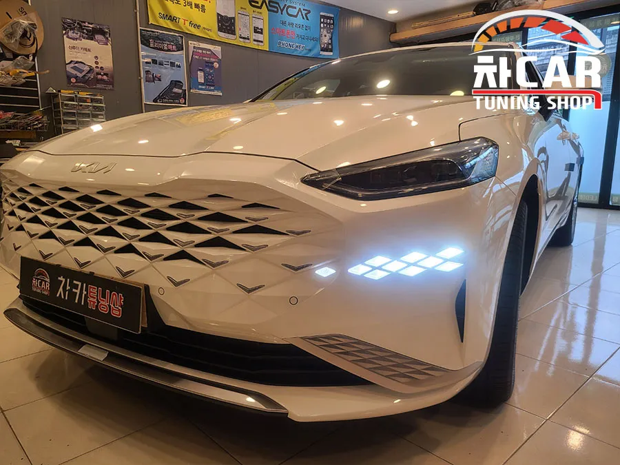 Kia K8 lighting upgrade - Kia K8 Moving Turn Signal Upgrade Review photo 3
