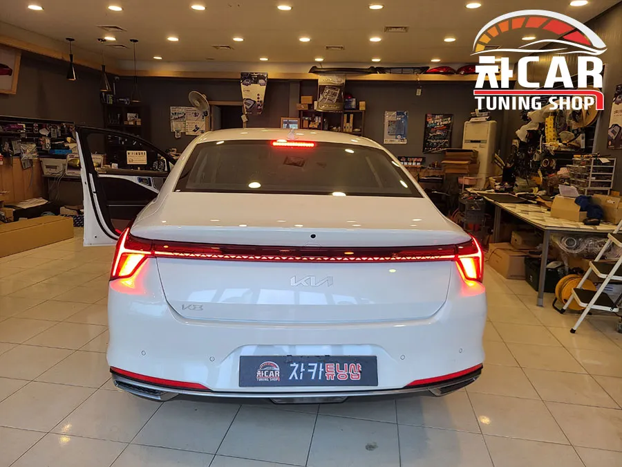 Kia K8 lighting upgrade - Kia K8 Moving Turn Signal Upgrade Review photo 4