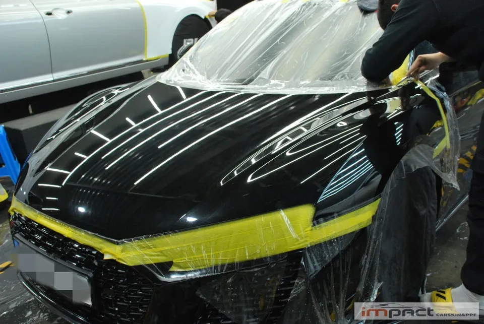 Audi R8のPPF施工事例|本物の保護効果を解説 施工写真 2-2