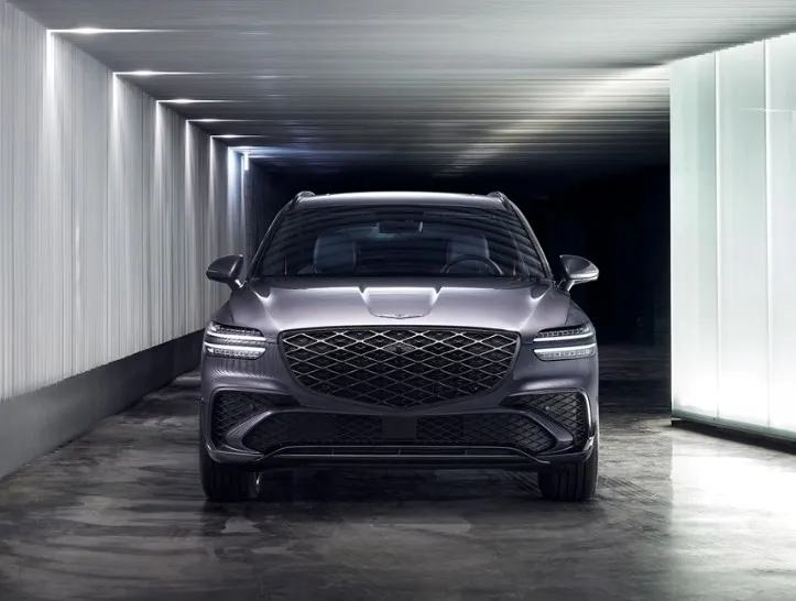 Genesis GV70のPPF施工事例｜費用目安と仕上がり 施工写真 1-2