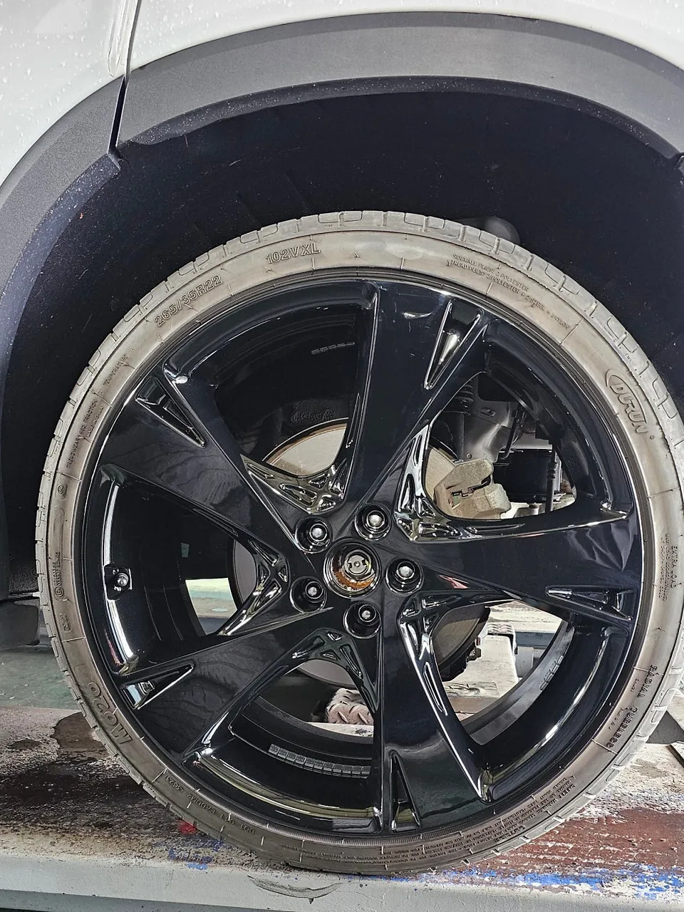 Genesis GV80のホイールリペア・塗装事例 施工写真 1-3