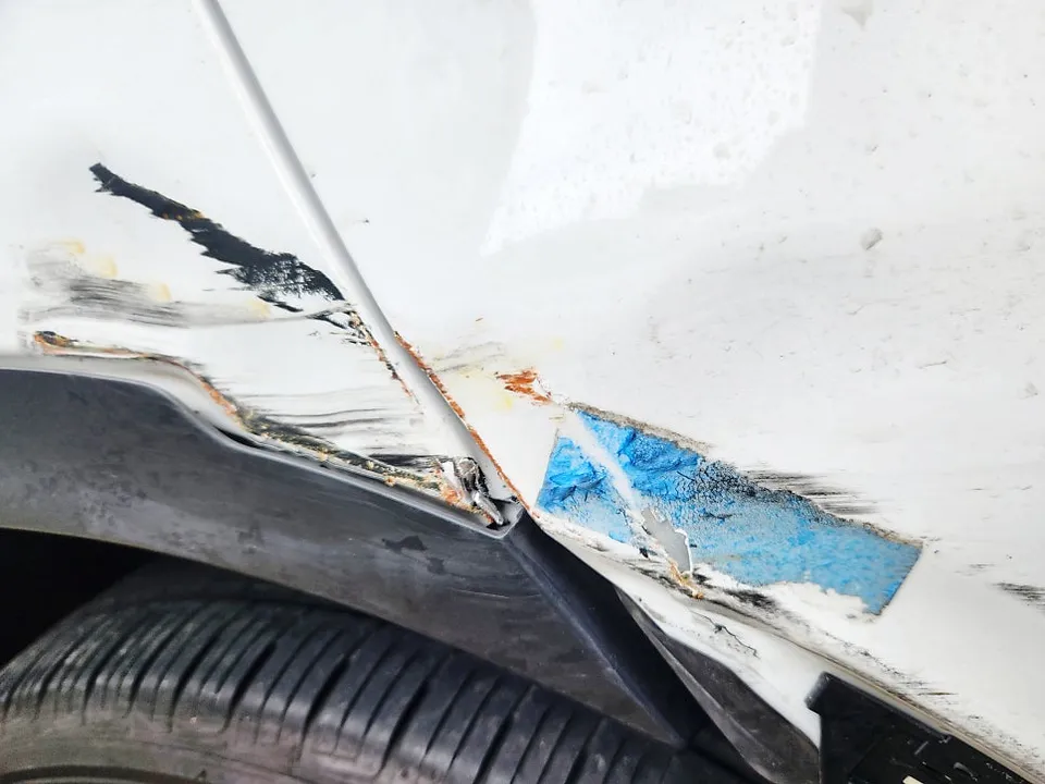 Land Rover Discovery body repair - Land Rover Discovery Body Repair Installation Review — Cost photo 4
