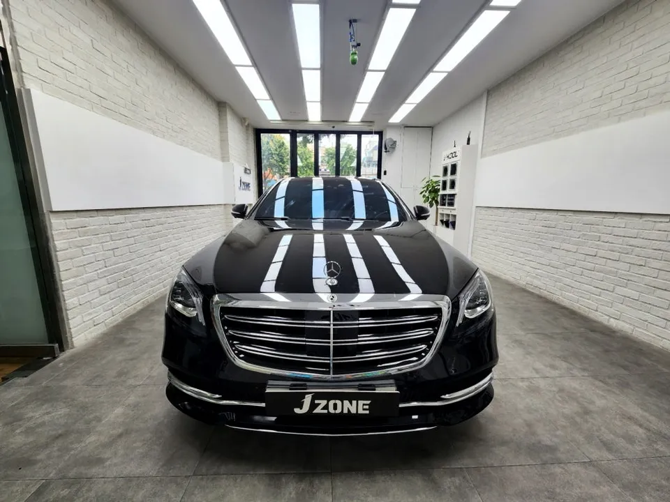 Mercedes-Benz E-Class W213のドラレコ取付事例｜費用目安・仕上がり 施工写真 2-1