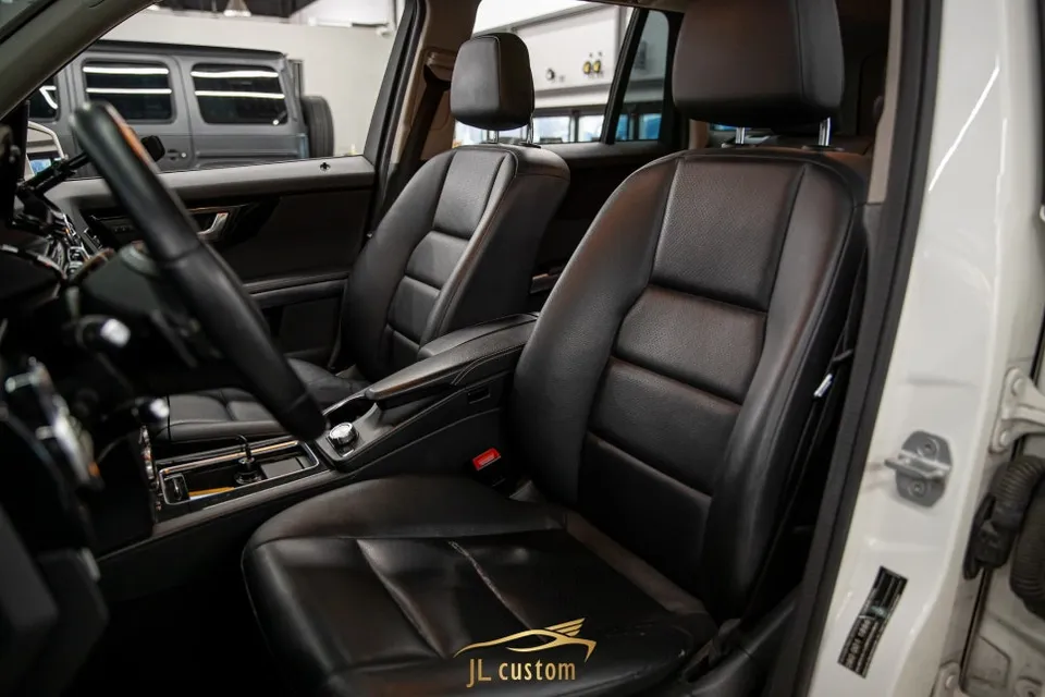 Mercedes-Benz GLK seat ventilation - Mercedes-Benz GLK Seat Leather Replacement Review photo 4