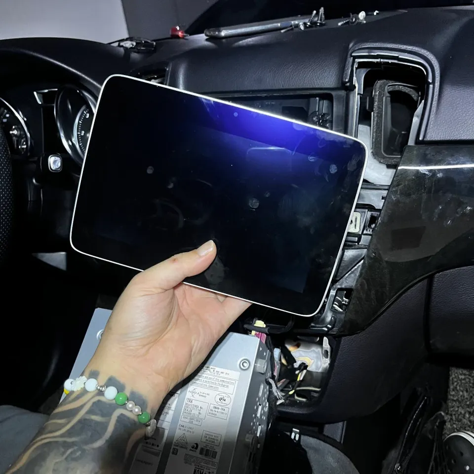 Mercedes-Benz GLE 350d android head unit - Mercedes-Benz GLE 350d Android Head Unit Review — Enhanced Interi photo 4