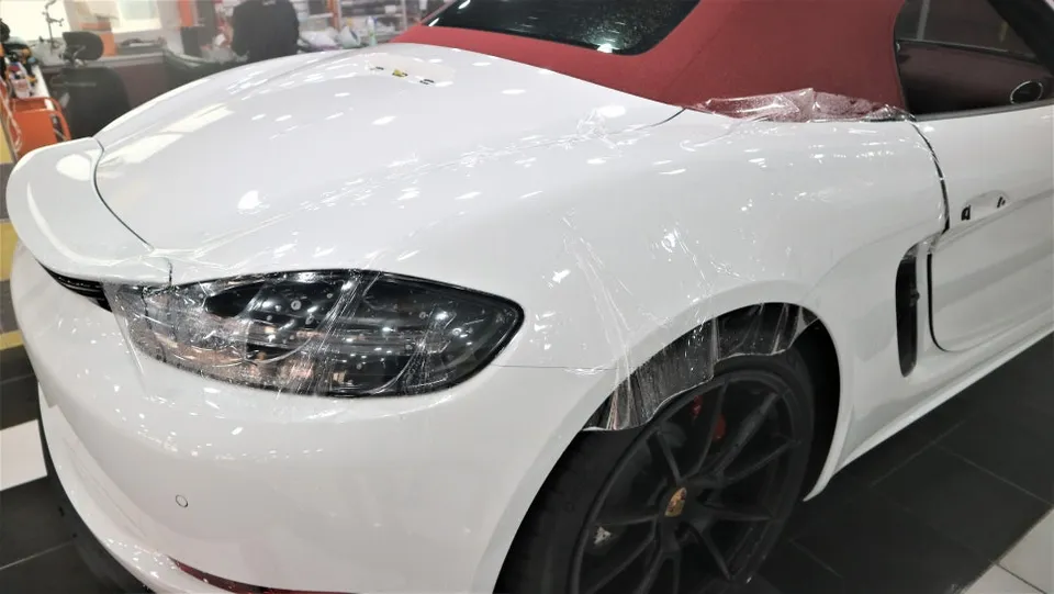 ポルシェ 718 Boxster GTS PPF施工事例|費用目安・仕上がり 施工写真 1-2