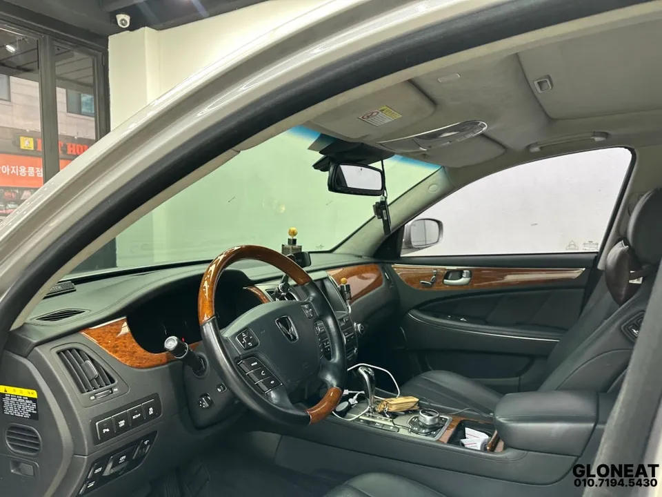 Hyundai Equusのカーフィルム施工事例|費用目安・仕上がり 施工写真 4-2