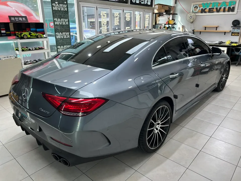 Mercedes-Benz CLSのカーラッピング事例|費用目安・仕上がり 施工写真 2-1