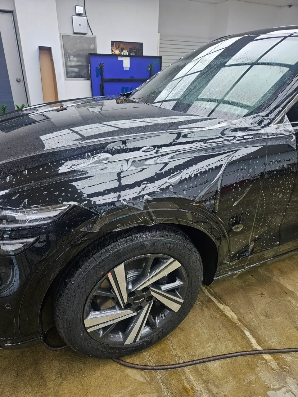 Genesis GV70のPPF施工事例|費用目安と仕上がり 施工写真 1-3