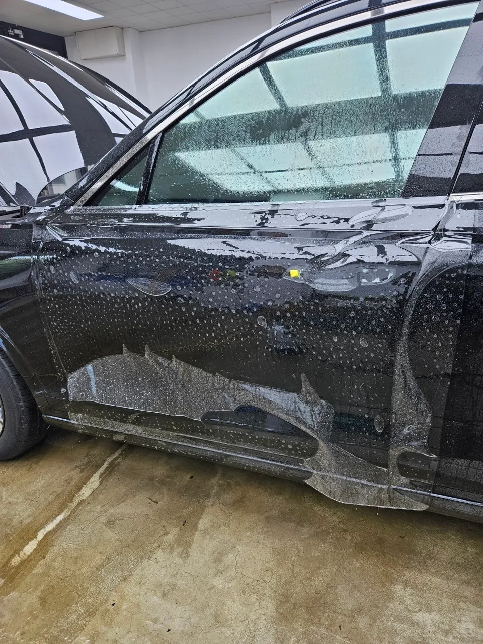 Genesis GV70のPPF施工事例|費用目安と仕上がり 施工写真 2-3