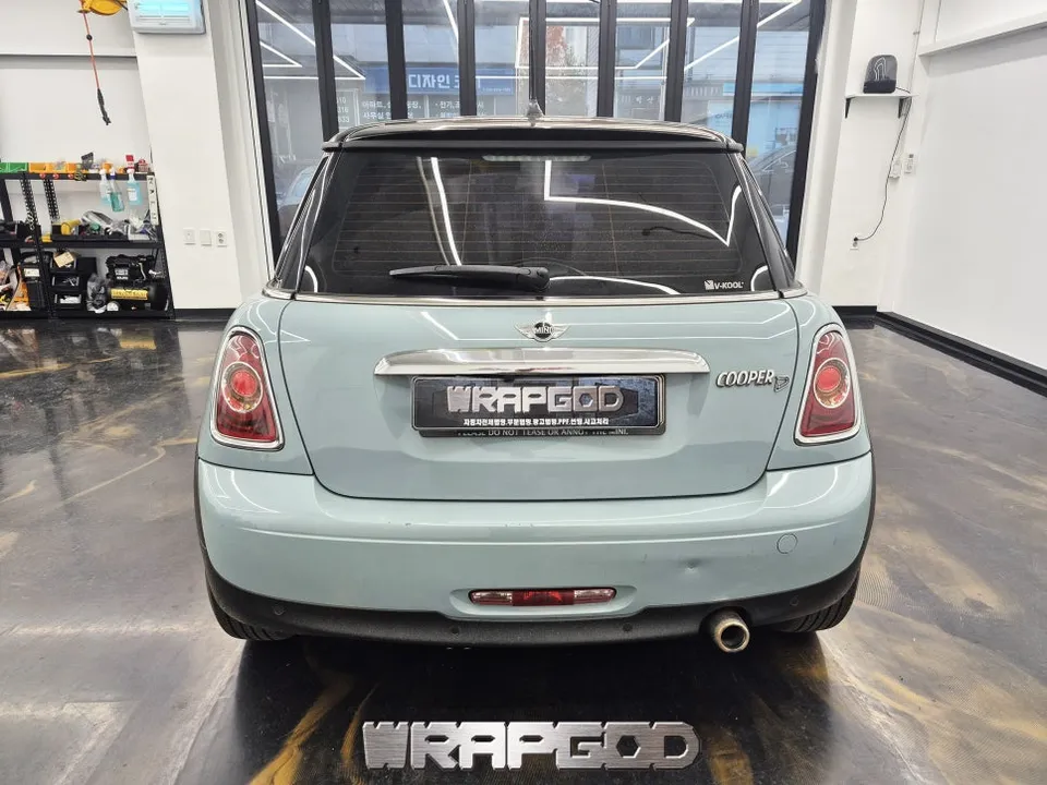 MINI MINI Cooperのカーラッピング事例|費用目安・仕上がり 施工写真 2-1