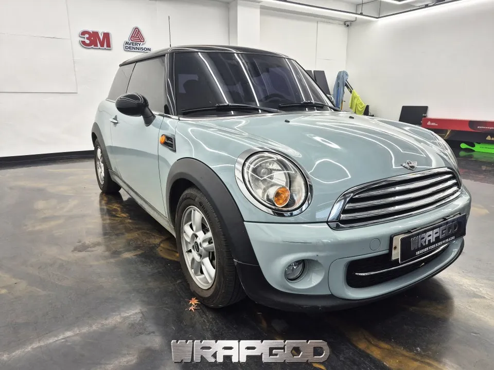 MINI MINI Cooperのカーラッピング事例|費用目安・仕上がり 施工写真 5-1