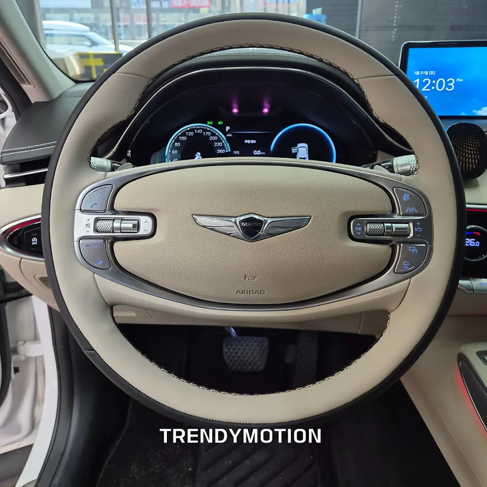 Genesis GV70 steering wheel - Genesis GV70 Steering Wheel Customization: Vanilla Beige Upgrade photo 7