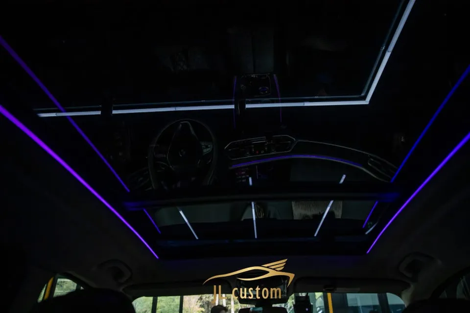 BMW X7 Ambient Lighting Review — Elevate Night Driving Mood photo 2