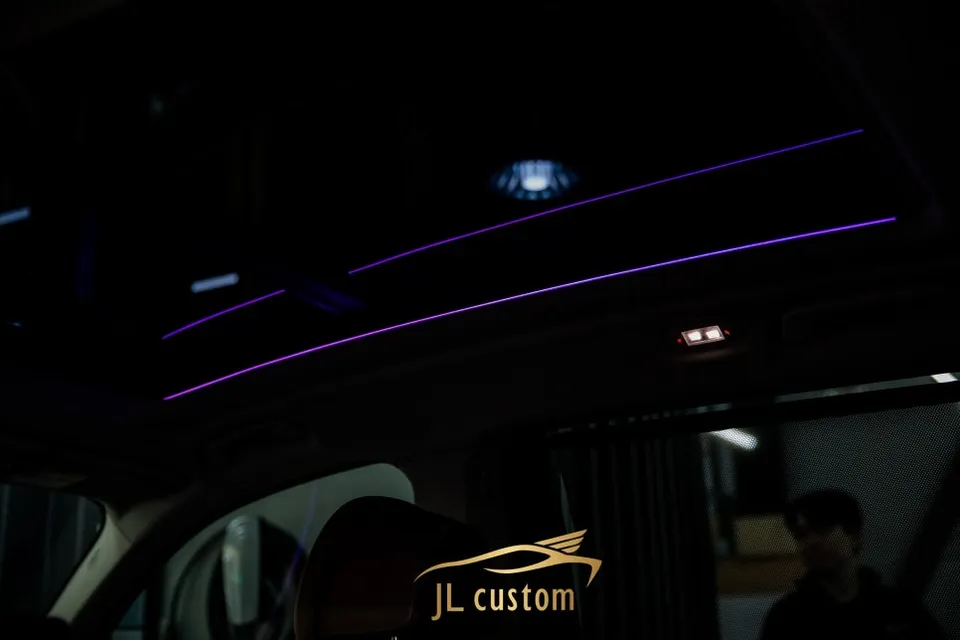 BMW X7 ambient lighting - BMW X7 Ambient Lighting Review — Elevate Night Driving Mood photo 6