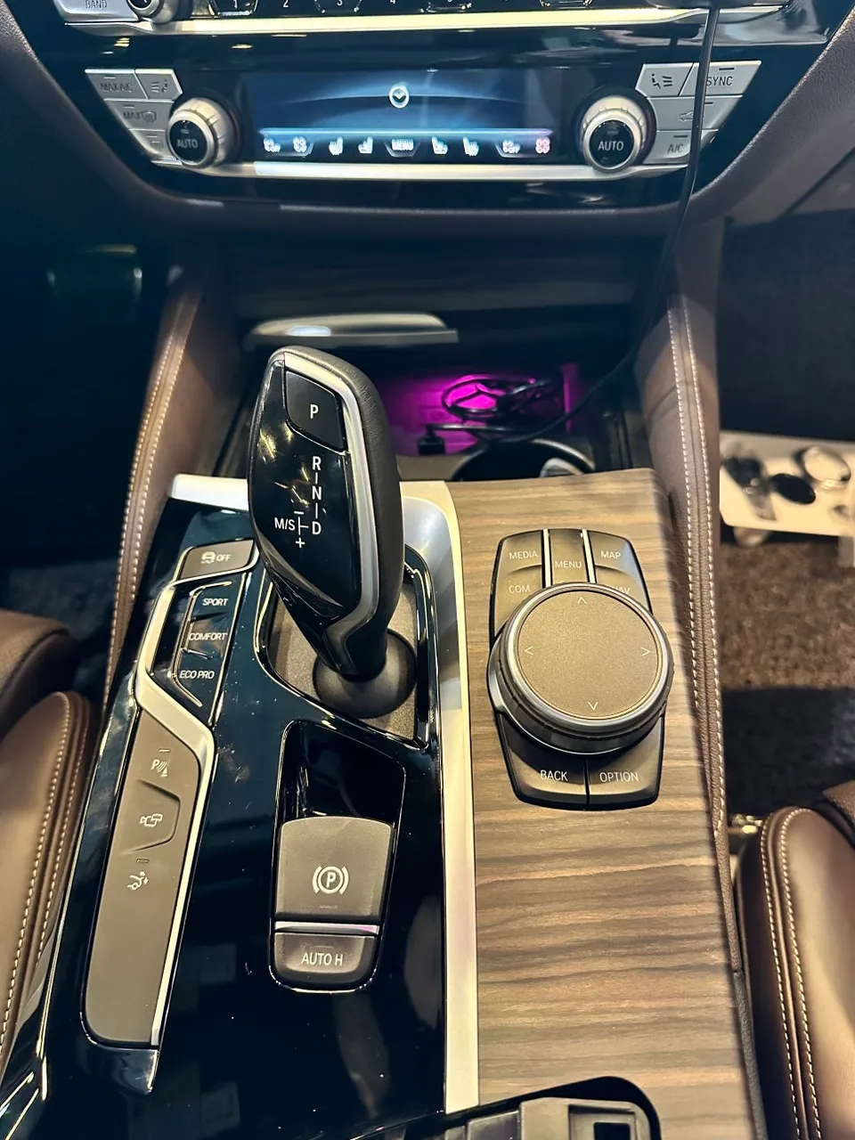 BMW 6 Series GT Steering Wheel Customization Review photo 2