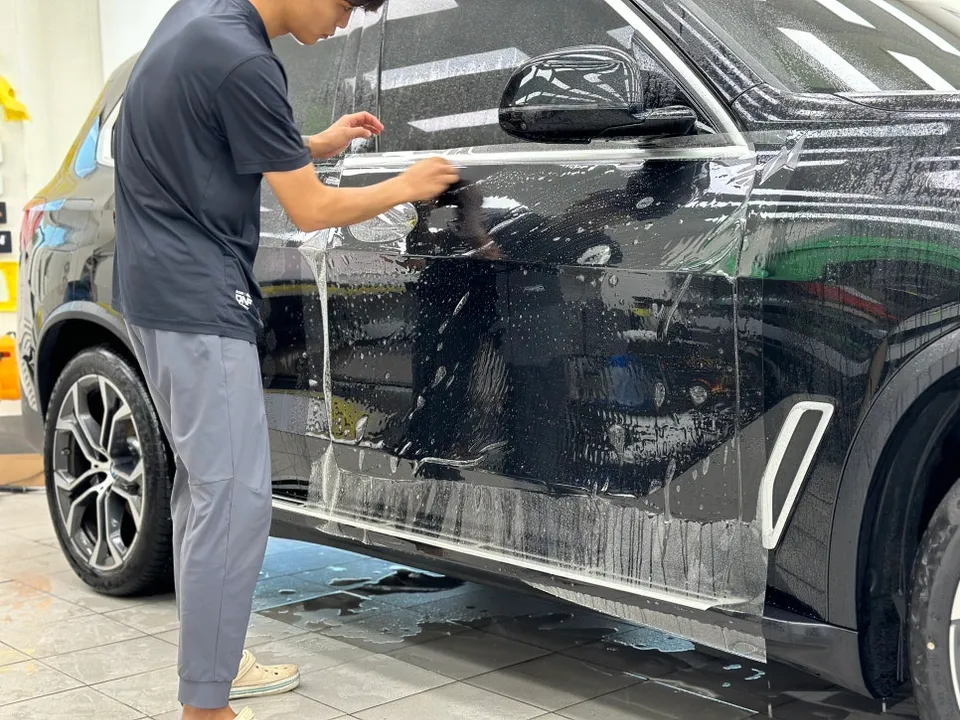 BMW X5のPPF再施工事例｜事故後の修理と費用目安 施工写真 1-3