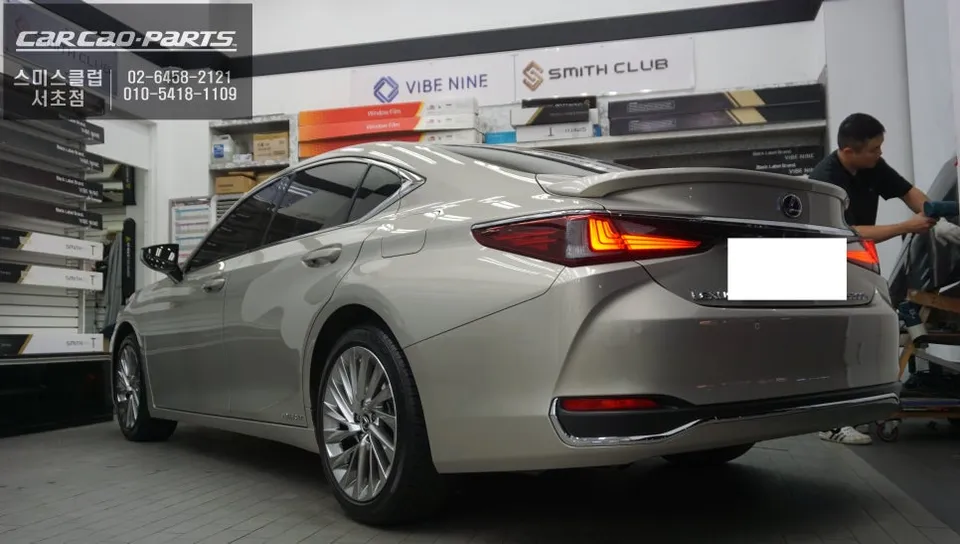 Lexus ES 300hのAndroid Auto・CarPlay取付事例 施工写真 2-2