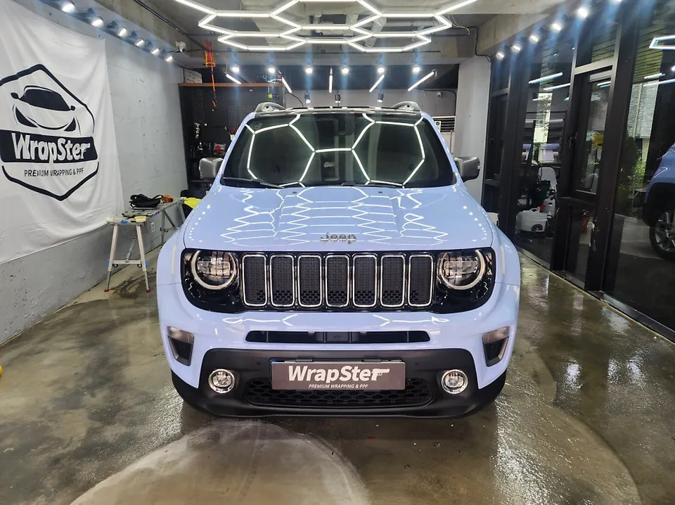 Jeep Renegade vinyl wrap - Jeep Renegade Vinyl Wrap Review: Stunning Color Change photo 3