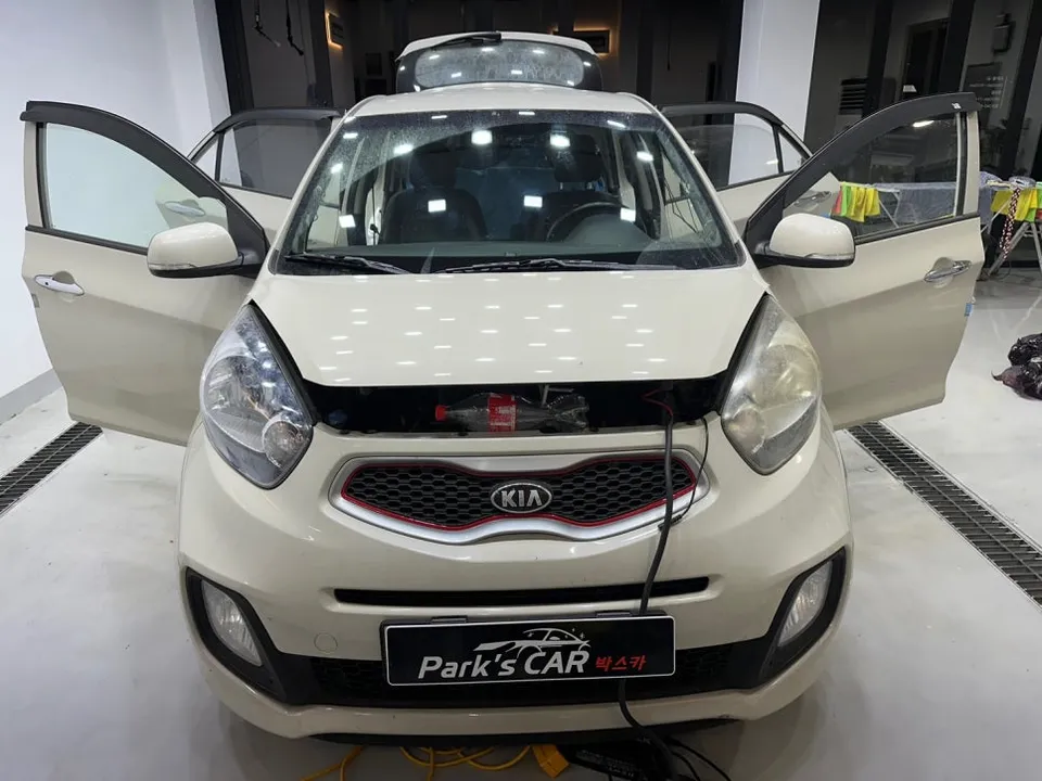 Kia Carnival PPF施工事例|費用目安と仕上がり 施工写真 2-3