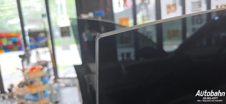 Tesla Model Y window tinting - Tesla Model Y Window Tinting Review: Royal Series 901 photo 4