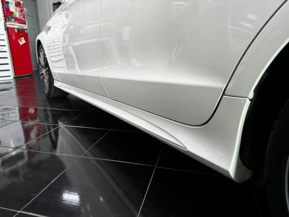 Mercedes-Benz CLSのカーラッピング事例｜費用目安・仕上がり 施工写真 2-3