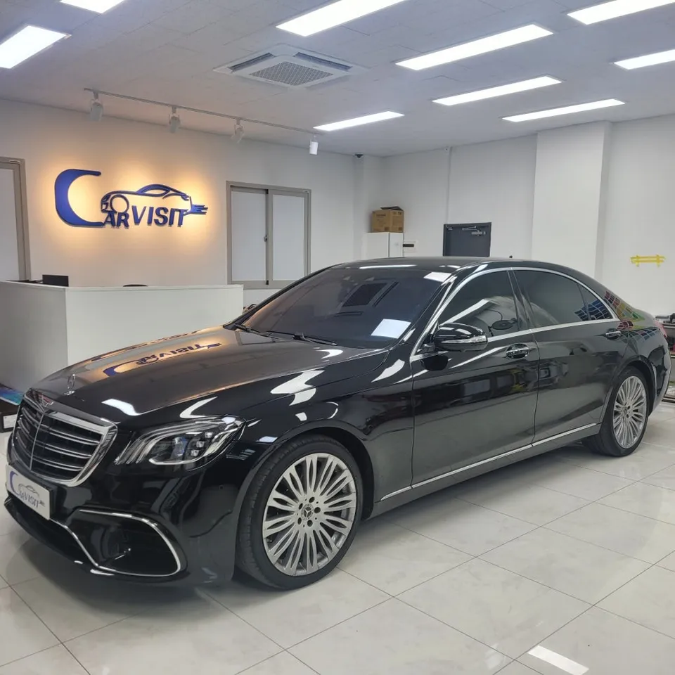 Mercedes-Benz S-Classのカーラッピング事例 写真